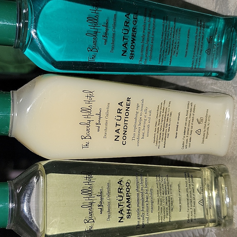5 Piece Beverly Hills Hotel & Bungalows 5 Star Luxury Room Amenities - Picture 5 of 6